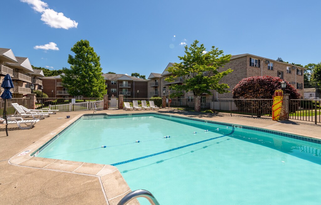 Parlmont Park Apartments Billerica, MA Apartments