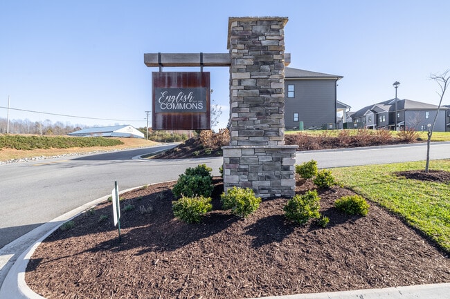 English Commons Apartments