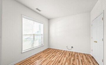 14154 Fitzroy Ln in Charlotte, NC - Building Photo - Building Photo