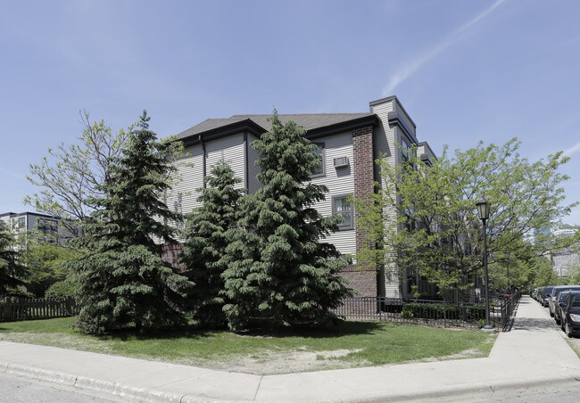 East Village South in Minneapolis, MN - Building Photo - Building Photo