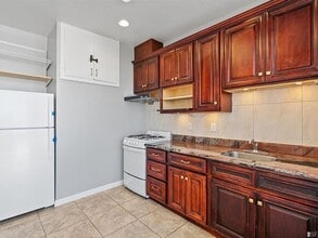 325 Castro St, Unit 31 in San Francisco, CA - Building Photo - Building Photo