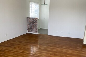 2210 24th St, Unit C in Santa Monica, CA - Foto de edificio - Building Photo