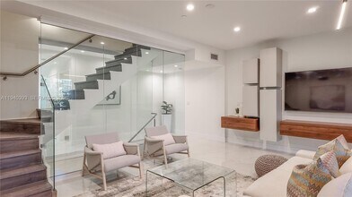 455 NE 39th St in Miami, FL - Building Photo - Building Photo