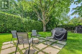 8 Kingsford Crescent in Ottawa, ON - Building Photo - Building Photo