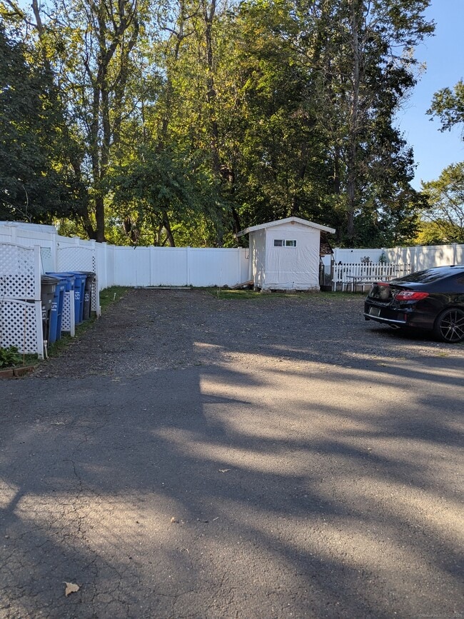 151 Enfield St in Hartford, CT - Building Photo - Building Photo