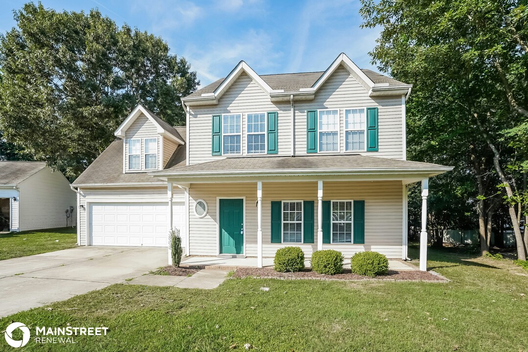 3808 Chokecherry Ln in Raleigh, NC - Building Photo