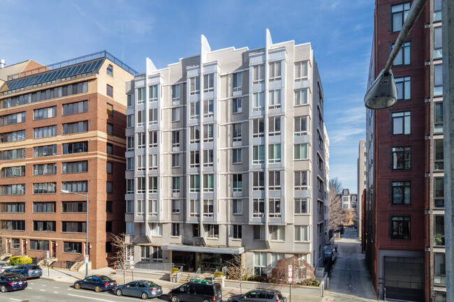 1225 Lofts in Washington, DC - Building Photo - Building Photo