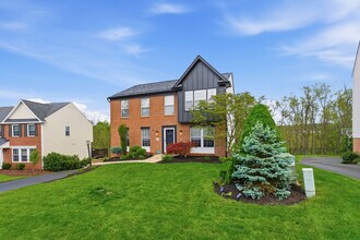 316 Bridlewood Ct in Canonsburg, PA - Foto de edificio - Building Photo