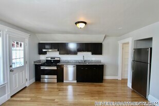 508 Revere St, Unit 3 in Revere, MA - Building Photo