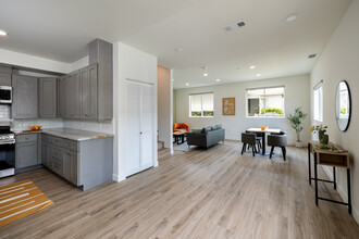 1743 Armacost Ave in Los Angeles, CA - Building Photo - Interior Photo