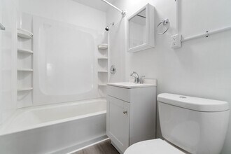 31 Midland Heights Cir in Midland, PA - Building Photo - Building Photo