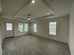 34604 Ballyhoo Dr in Zephyrhills, FL - Building Photo - Building Photo