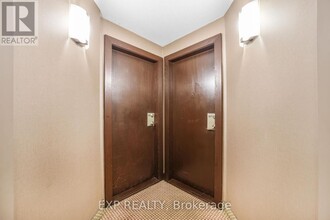 7250-7250 Yonge St in Vaughan, ON - Building Photo - Building Photo