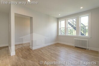 138 Highland Ave in Somerville, MA - Foto de edificio - Building Photo