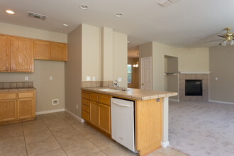 2147 Collet Quarry Dr in Rocklin, CA - Building Photo - Building Photo