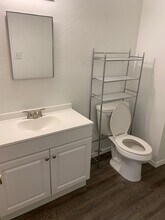 2701 Woodlake Pkwy in Little Elm, TX - Foto de edificio - Building Photo