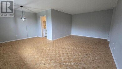 37 Peel St in Barrie, ON - Building Photo - Building Photo