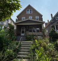 2934 N Bremen St in Milwaukee, WI - Building Photo