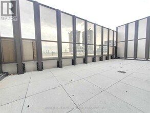9075-9075 Jane St in Vaughan, ON - Building Photo - Building Photo