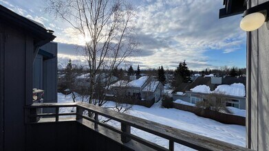 1630 Eastridge Dr in Anchorage, AK - Building Photo - Building Photo