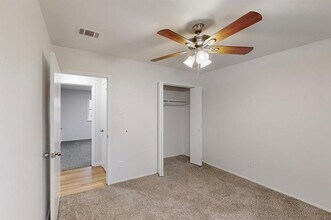 538 E Fairmeadows Dr in Duncanville, TX - Building Photo - Building Photo