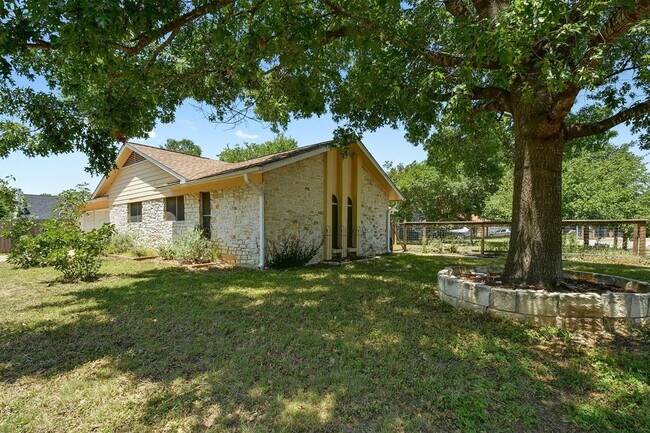 4607 Federal Cir in Austin, TX - Building Photo - Building Photo