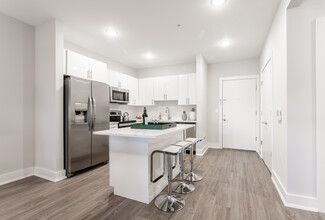 The Addison in Fort Lee, NJ - Building Photo - Interior Photo