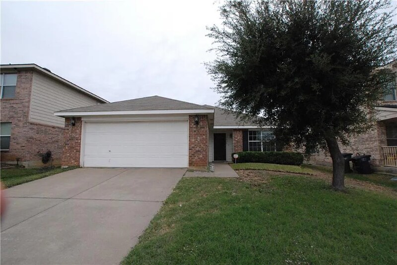 7575 Hedgeoak Ct in Fort Worth, TX - Building Photo