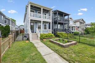 6216B California Ave in Nashville, TN - Building Photo