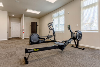 Ascent Apartments in Colorado Springs, CO - Building Photo - Interior Photo