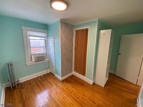 313 Hoover Ave in Bloomfield, NJ - Building Photo - Building Photo