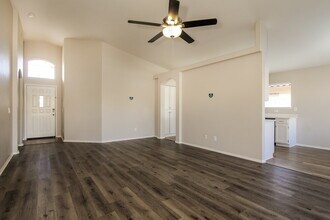 12218 W Cambridge Ave in Avondale, AZ - Building Photo - Building Photo