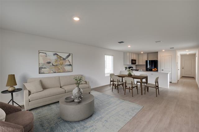 12101 Morgan Dr in Aubrey, TX - Building Photo