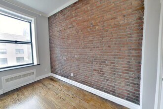 232 E 14th St, Unit 4A in New York, NY - Building Photo - Building Photo