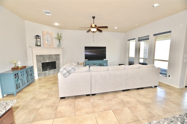 13423 Beall Woods Ln