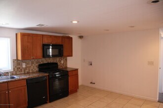 20 Main St in Port Monmouth, NJ - Building Photo - Building Photo