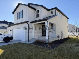 3767 N Hannah St in Eagle Mountain, UT - Building Photo