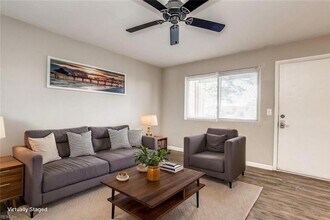 1226 Little Bay Ave, Unit 1 in Norfolk, VA - Building Photo - Building Photo