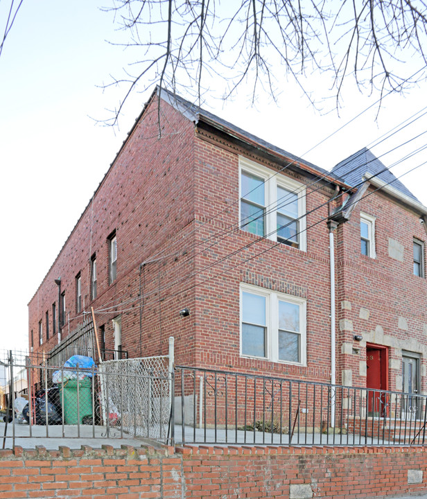 90-23 198th St in Jamaica, NY - Building Photo