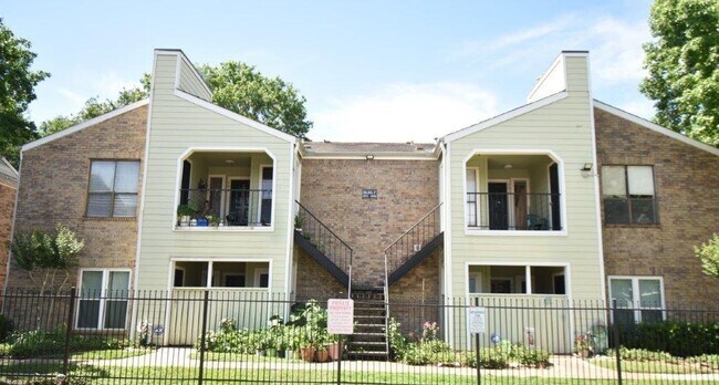 6602 Harbor Town Dr