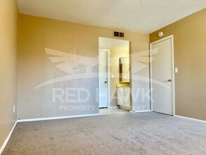 623 W Guadalupe Rd in Mesa, AZ - Building Photo - Building Photo