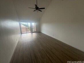98-1370 Koaheahe Place Unit 164 in Pearl City, HI - Building Photo - Building Photo