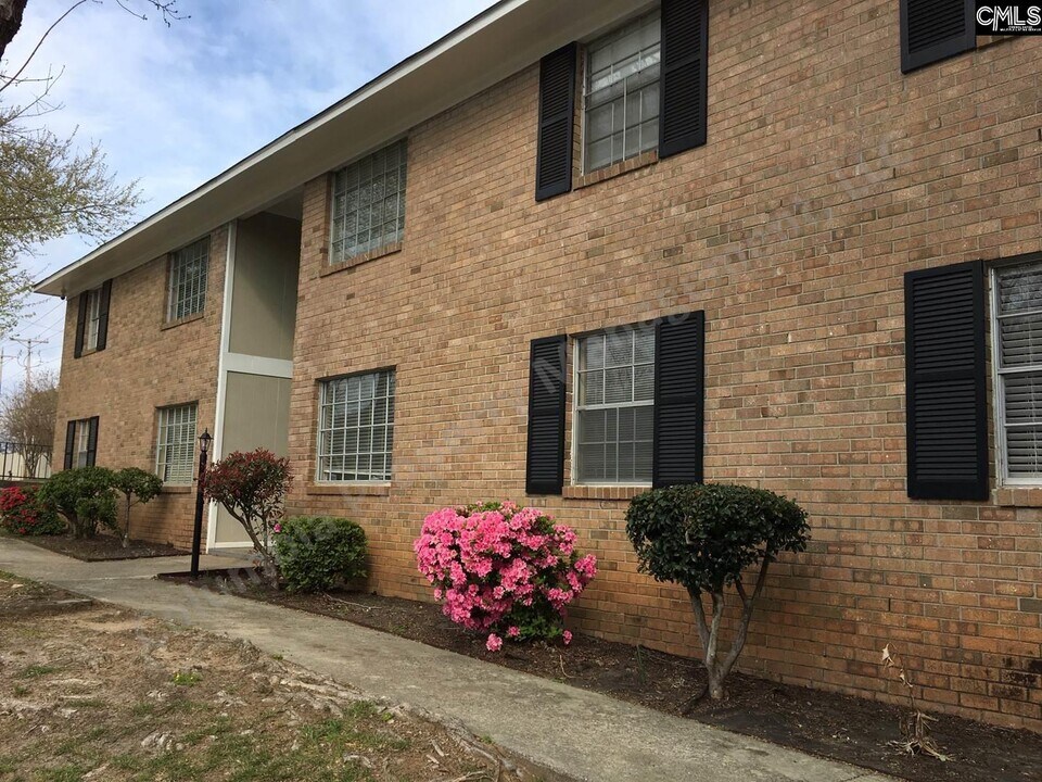 2925 Hope Ave in Columbia, SC - Building Photo