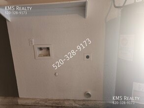 5218 W Wood Owl Dr in Tucson, AZ - Building Photo - Building Photo