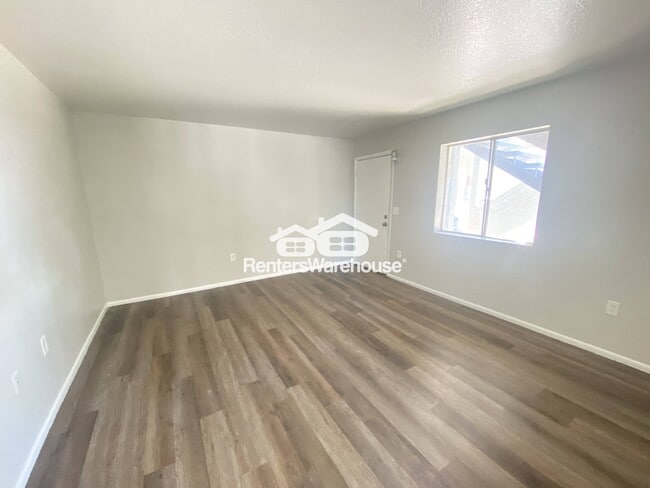 property at 3136 E Cicero St
