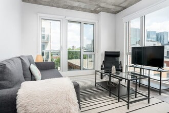 1255 Rue De Bullion in Montréal, QC - Building Photo - Building Photo
