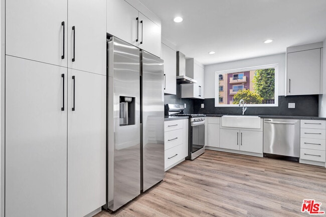 property at 11611 Burbank Blvd