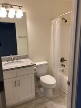 1112 King Arthur Ln, Unit B in Louisville, KY - Building Photo - Building Photo