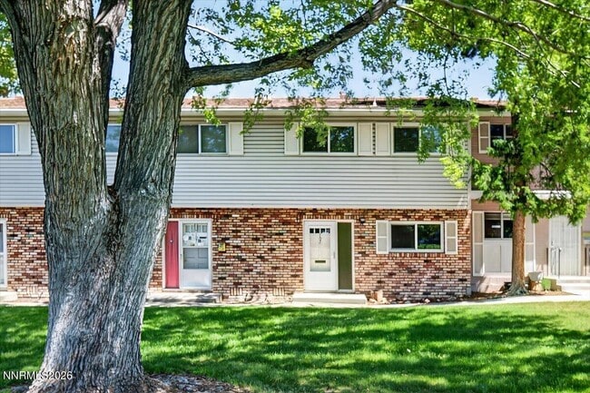 property at 106 Smithridge Park