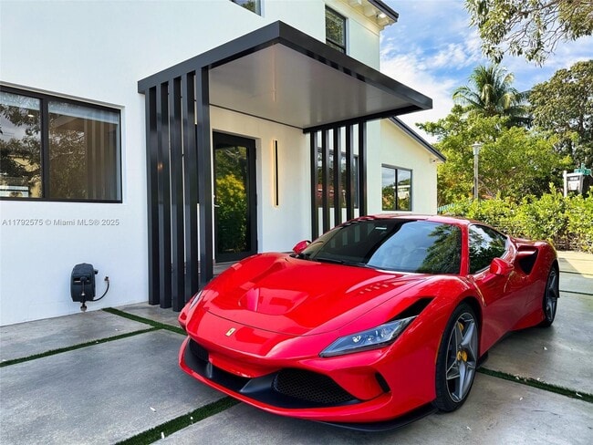 property at 927 SW 18th Ave